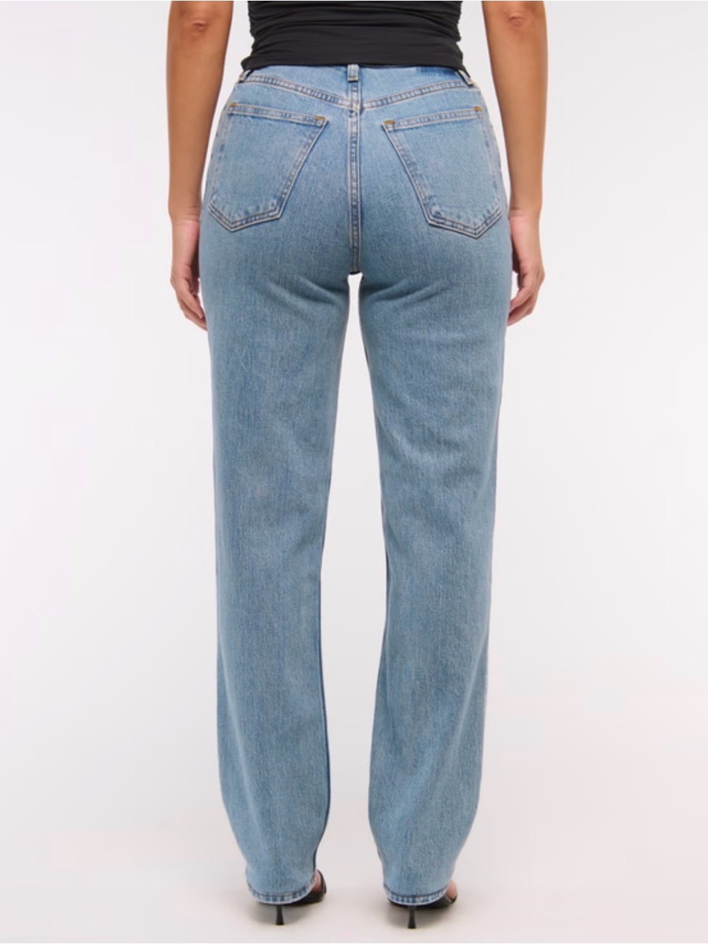 Abercrombie & Fitch - Curve Love Ultra High Rise 90s Straight Jean
